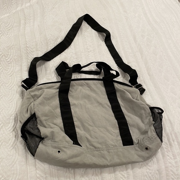 2/$10 LA Express Athletic Bag - Picture 2 of 3